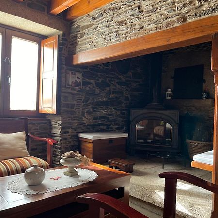 Casa Rural Dona Maria Ordes Exterior photo